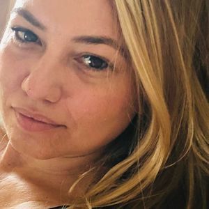 Meet your Posher, Asena